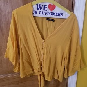 Gorgeous yellow top